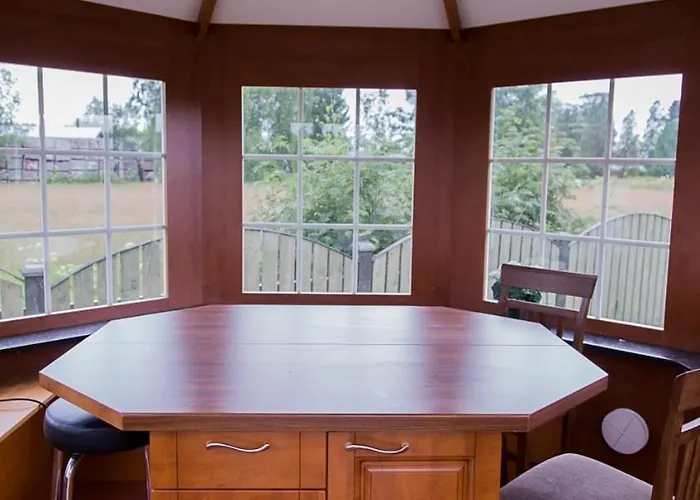 Detached House With Everything Need *